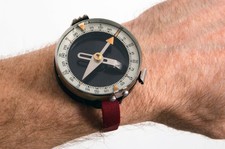 Genuine Soviet Russian Military Army Officer Hand Wrist Compass New "Hadrian"