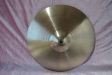 VINTAGE Avedis ZILDJIAN Co. 18" LIGHT CRASH CYMBAL ~ 1418 grams! LOT #T781
