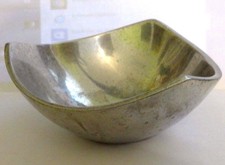 VINTAGE NAMBE TRI CORNER SILVER METAL ALLOY BOWL