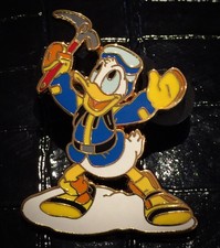 AUTHENTIC Expedition Returning The Treasure LE 50 Frame Donald Disney Pin Mickey