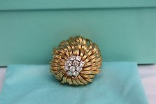MAGNIFICENT FRENCH TIFFANY & CO. DIAMOND GOLD BROOCH